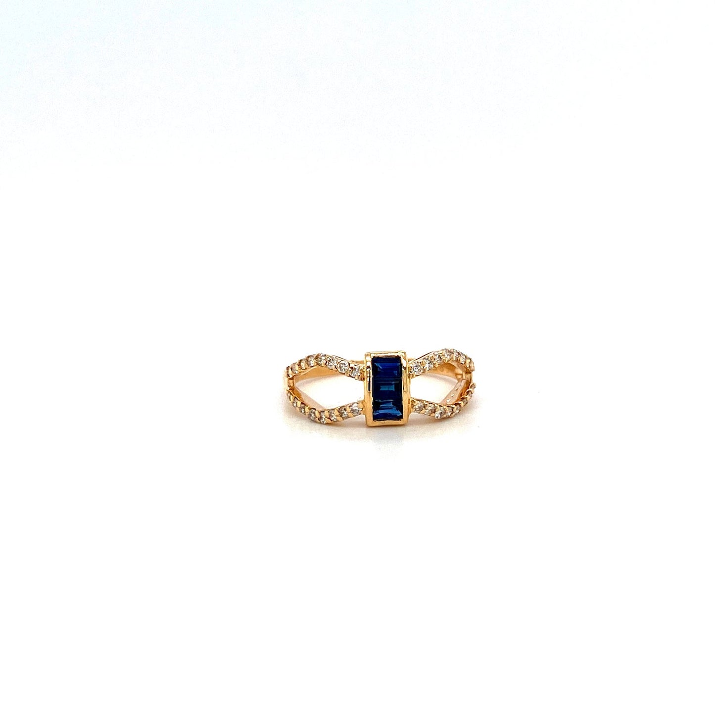 Sapphire and Diamond Ring in 14K Yellow Gold - KGR 17112
