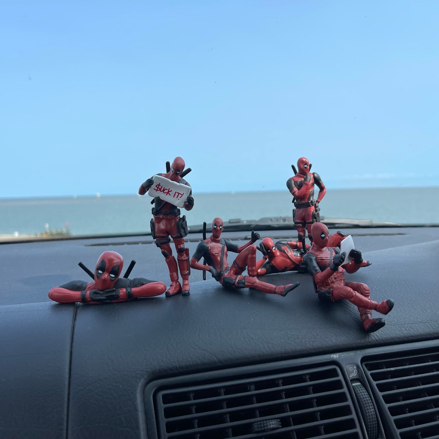 Deadpool Mini Figures (6 pieces)