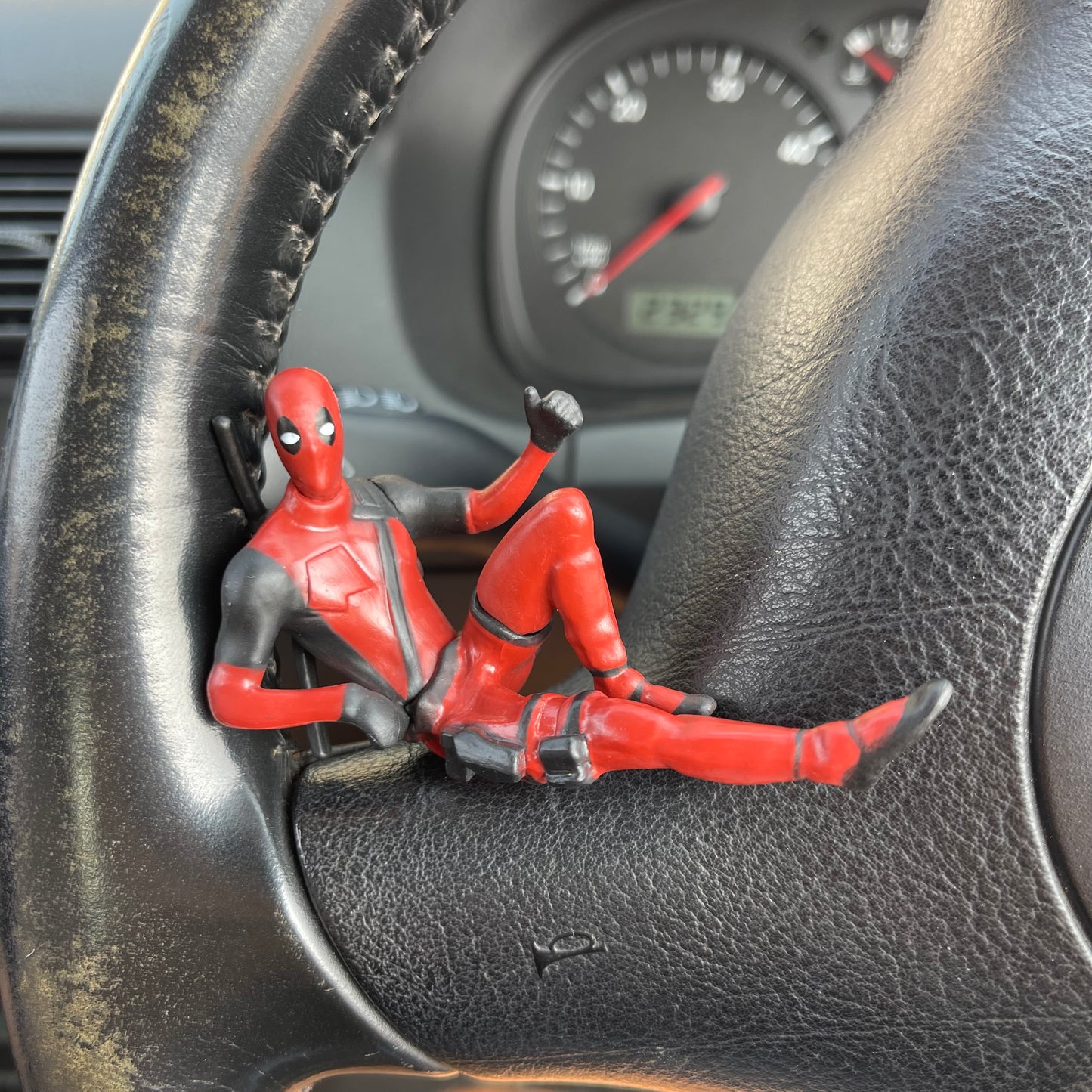 Deadpool Mini Figures (6 pieces)